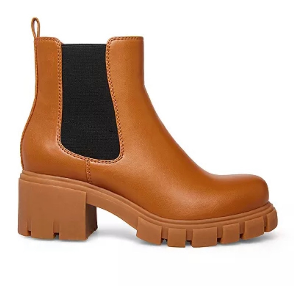 madden girl Tessa Women's Platform Chelsea Boots Sz 8